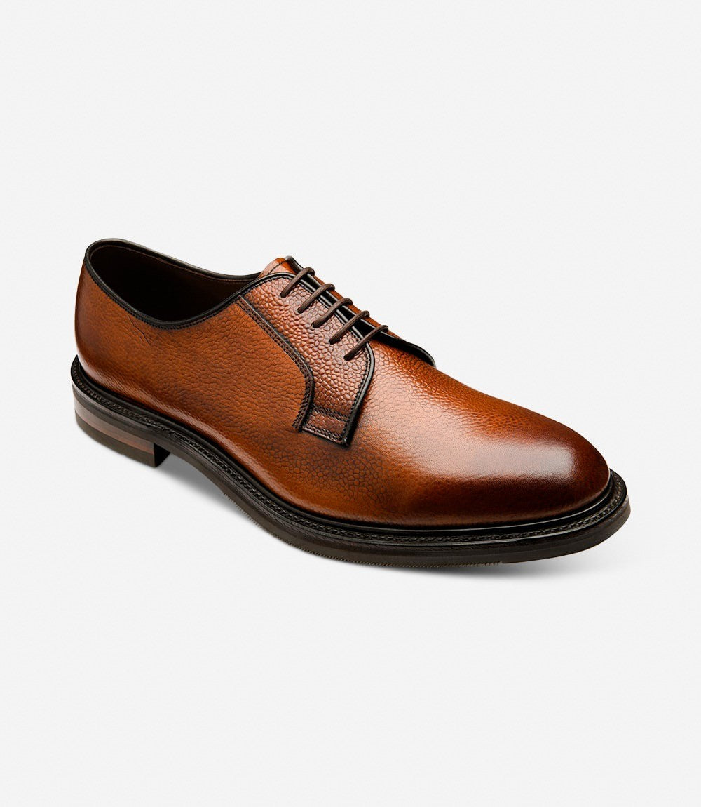 Loake Leyburn Mahogany Grain Leather Oxford Shoes Front View