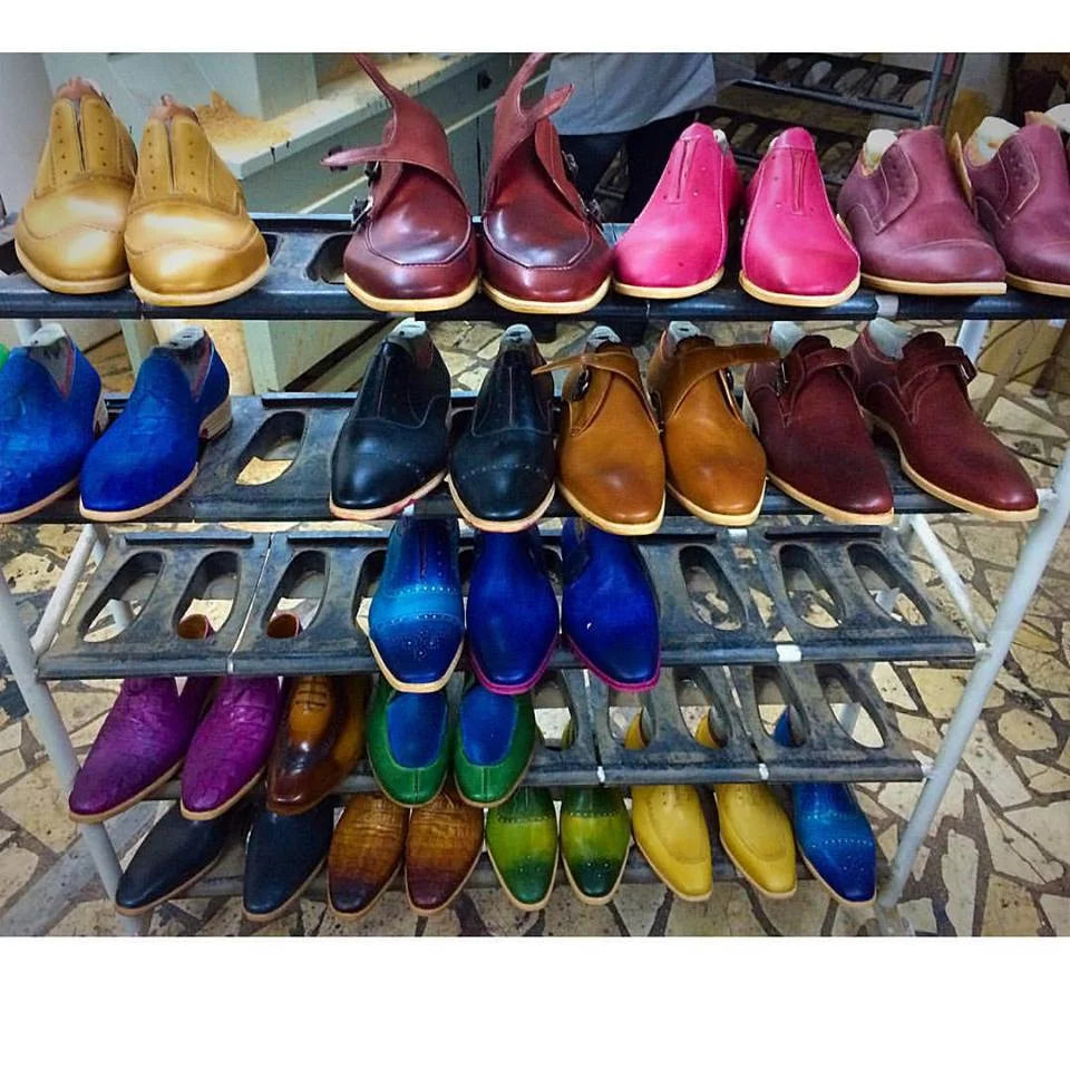 CHOOSE YOUR COLOUR
