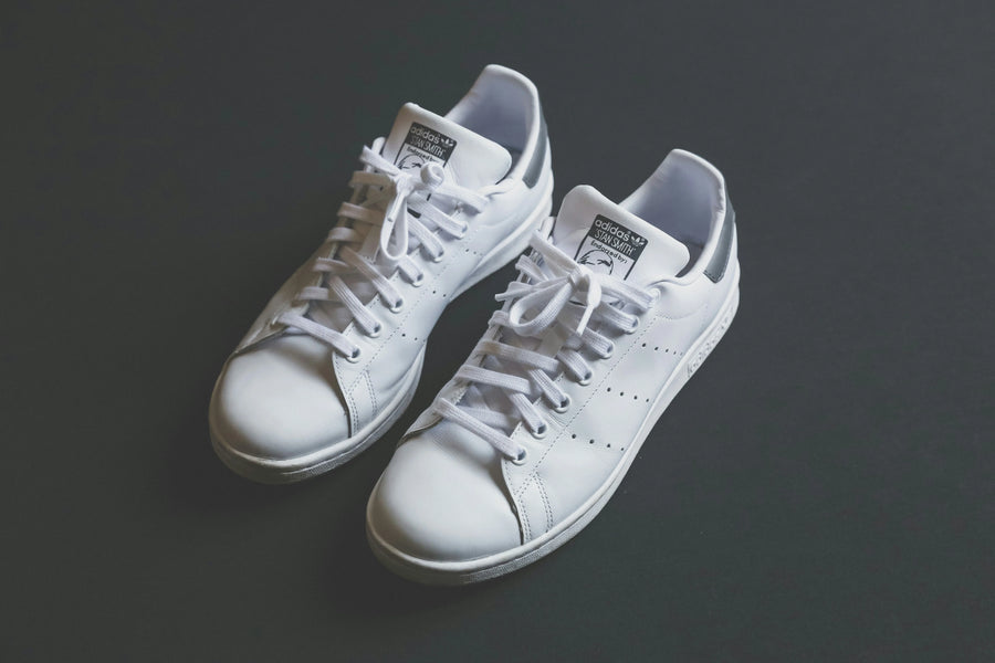 Basic sneaker clean